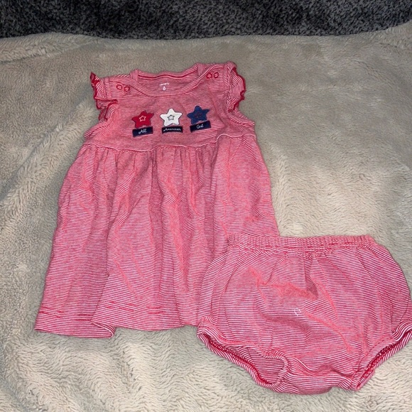 🎉4 for $20 Carter’s 2 piece Dress Set , 6 months - Picture 1 of 7
